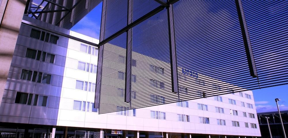 Tulip Inn Hotel Duesseldorf Arena Eksteriør billede